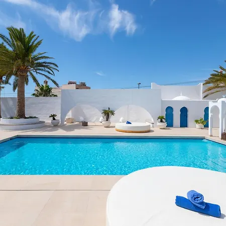 Pacifico Shared Pool Special Place